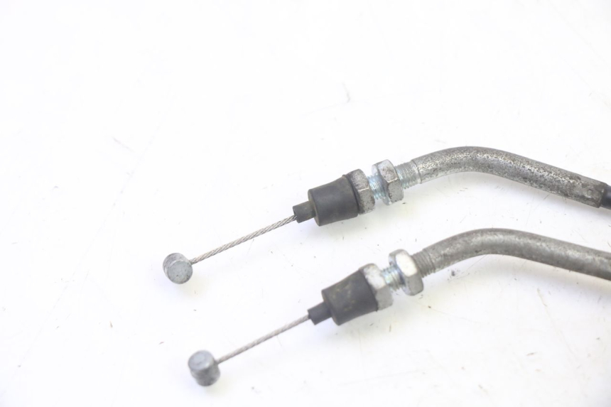 photo de CABLE ACELERADOR QUADRO 4 4D 350 (2015 - 2018) - Zoom estado de uso