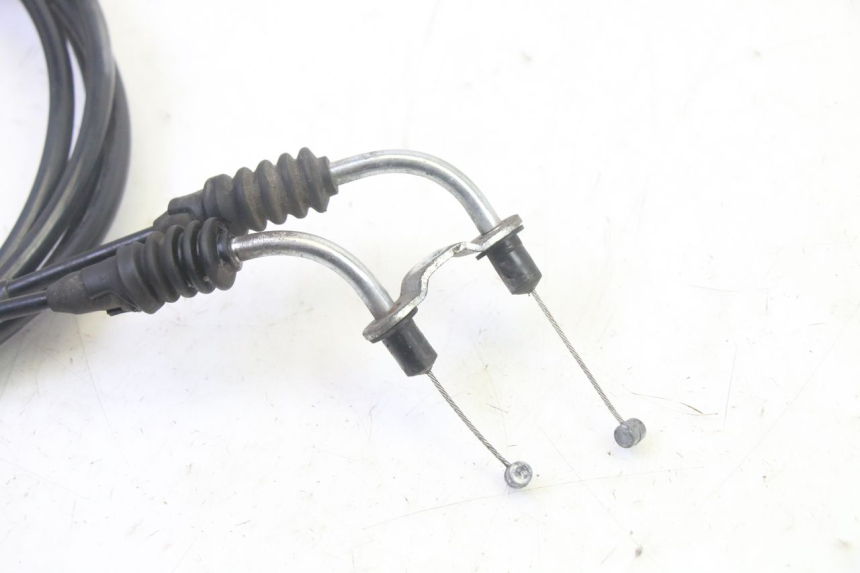 photo de CABLE ACELERADOR QUADRO 4 4D 350 (2015 - 2018) - Otra perspectiva