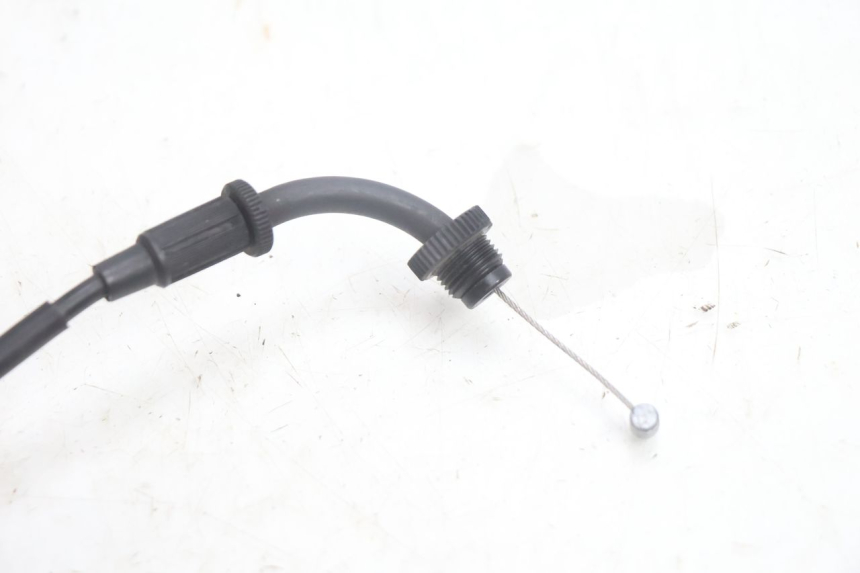 photo de CABLE ACELERADOR SUZUKI BURGMAN EXECUTIVE ABS 650 (2006 - 2012) - Otra perspectiva