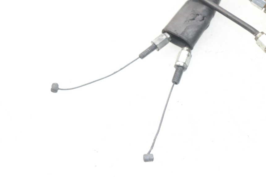 photo de CABLE ACELERADOR HONDA CRF CR-F 450 (2005 - 2008) - Primer plano técnico