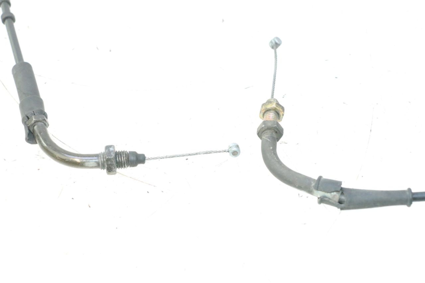 photo de CABLE ACELERADOR SYM FIDDLE 3 III 50 (2014 - 2020) - Primer plano técnico
