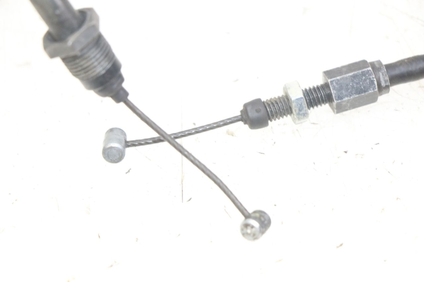 photo de CABLE ACELERADOR HONDA FJS SILVERWING SILVER WING 400 (2009 - 2016) - Primer plano técnico