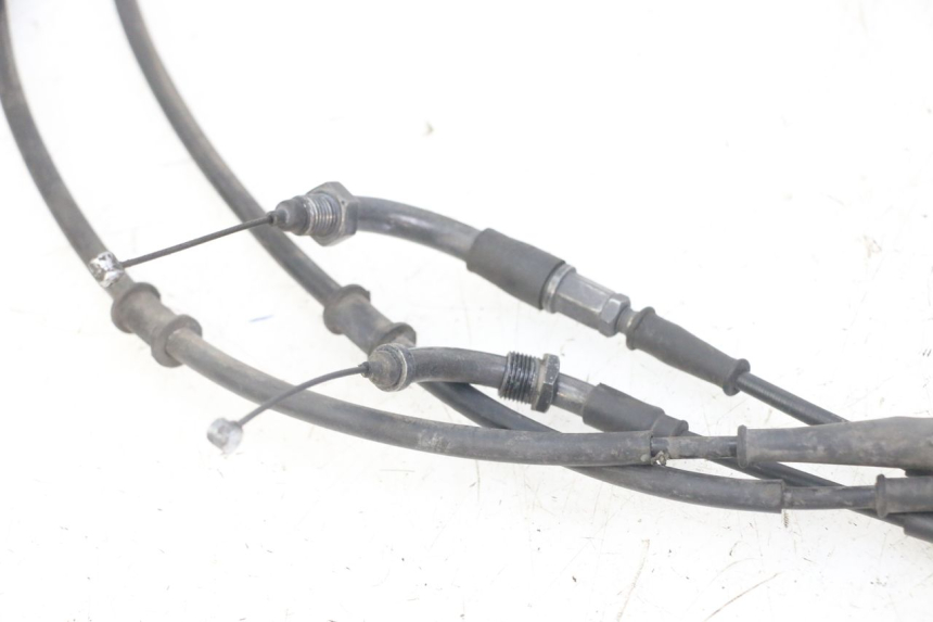 photo de CABLE ACELERADOR HONDA FORZA ABS 300 (2013 - 2017) - Primer plano técnico