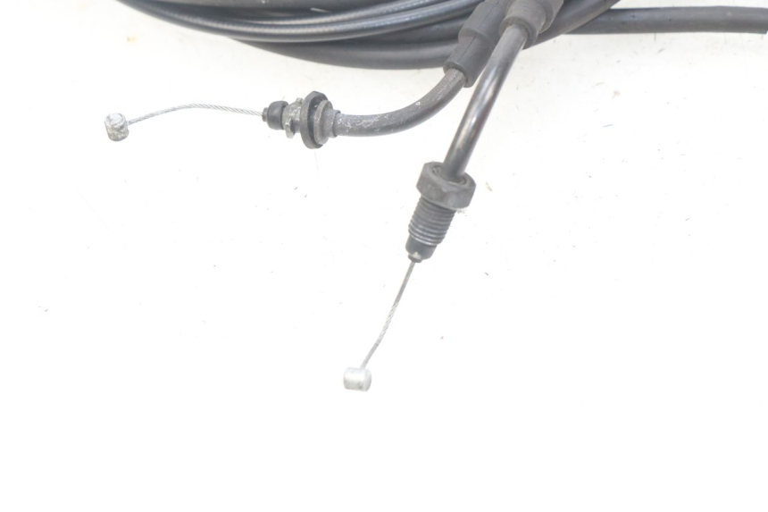 photo de CABLE ACELERADOR PEUGEOT GEOPOLIS 400 (2007 - 2013) - Zoom estado de uso