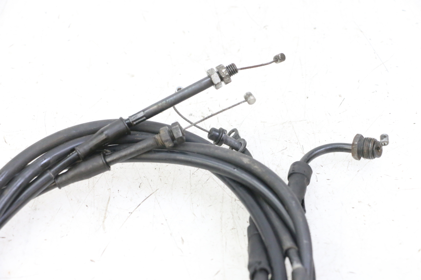 photo de CABLE ACELERADOR GILERA NEXUS 300 (2008 - 2013) - Primer plano técnico