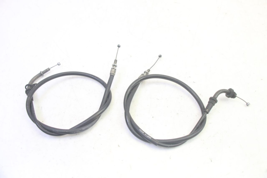 photo de CABLE ACELERADOR SUZUKI GSF N BANDIT 600 (1996 - 1999) - Primer plano técnico