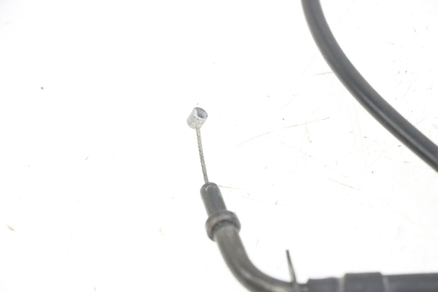 photo de CABLE ACELERADOR SYM JOYMAX 125 (2010 - 2017) - Primer plano técnico