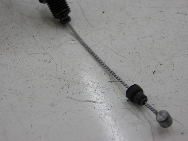photo de CABLE ACELERADOR KYMCO QUANNON NAKED 125 (2010) - Detalle de la pieza