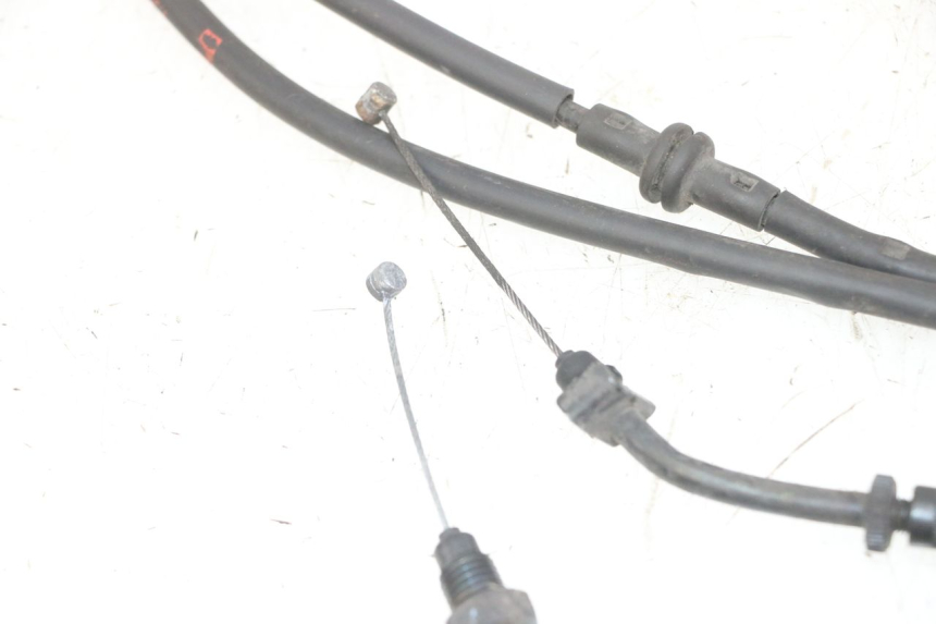 photo de CABLE ACELERADOR PIAGGIO MP3 LT 400 (2007 - 2012) - Primer plano técnico