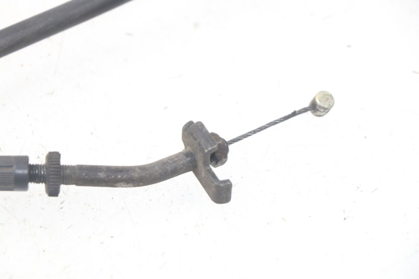 photo de CABLE ACELERADOR PIAGGIO MP3 125 (2006 - 2014) - Detalles de los puntos de fijación