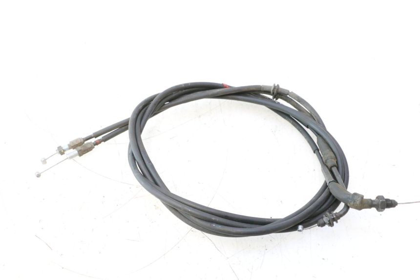 photo de CABLE ACELERADOR PIAGGIO MP3 500 (2016 - 2018) - Detalles de los puntos de fijación