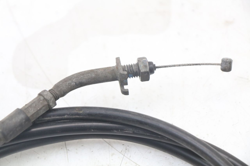 photo de CABLE ACELERADOR PIAGGIO LIBERTY IGET 4T 50 (2021 - 2025) - Detalles de los puntos de fijación