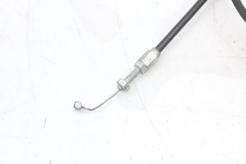 photo de CABLE ACELERADOR REGAL RAPTOR SPYDER 125 (2010 - 2018) - Detalles de los puntos de fijación