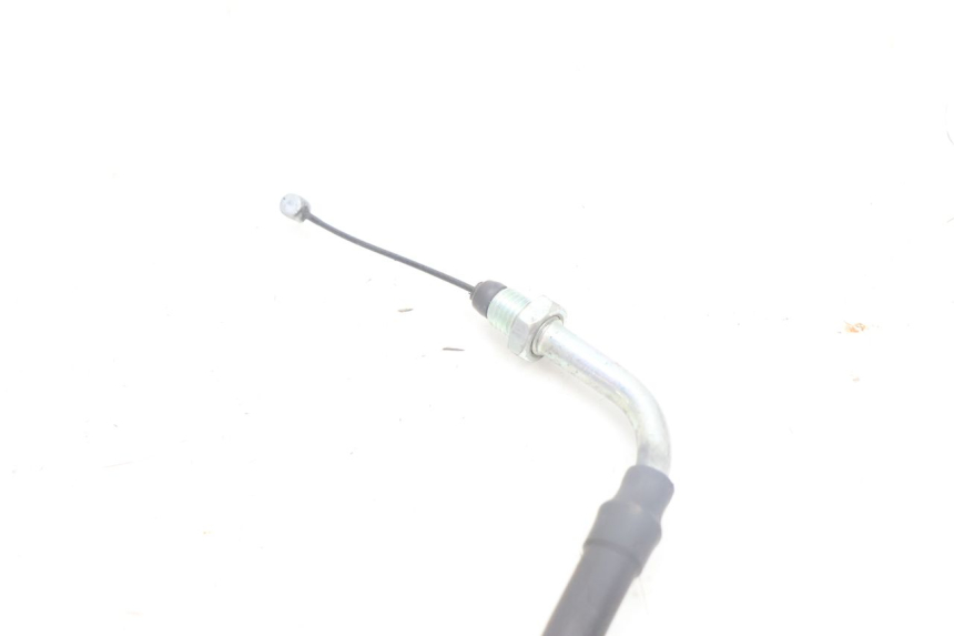 photo de CABLE ACELERADOR JM MOTORS SANTANA EVO 50 (2024 - 2026) - Primer plano técnico