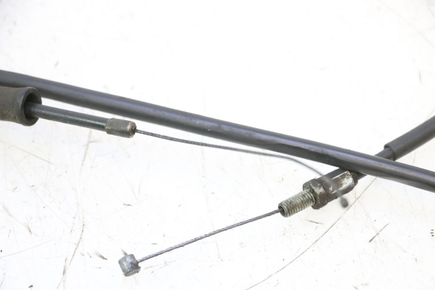 photo de CABLE ACELERADOR PIAGGIO VESPA LX 2T 50 (2005 - 2013) - Estado de la superficie y material