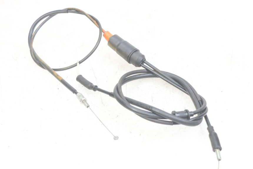 photo de CABLE ACELERADOR PIAGGIO VESPA S 2T 50 (2007 - 2014) - Primer plano técnico
