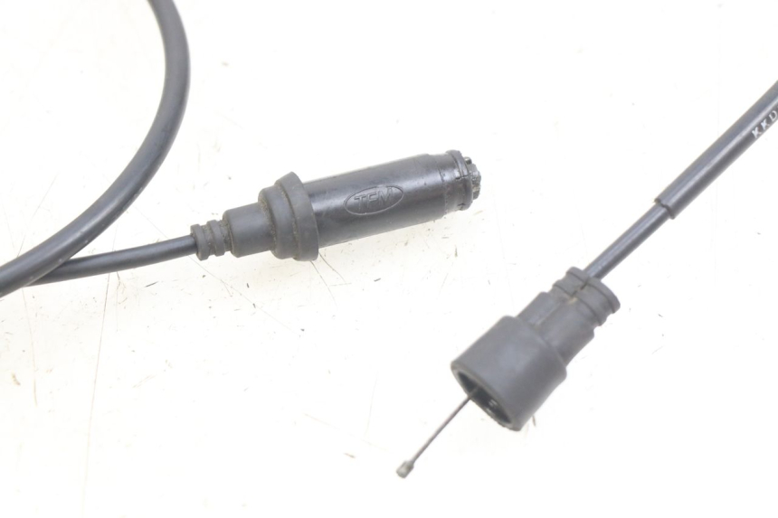 photo de CABLE ACELERADOR KYMCO VITALITY 2T 50 (2004 - 2010) - Primer plano técnico
