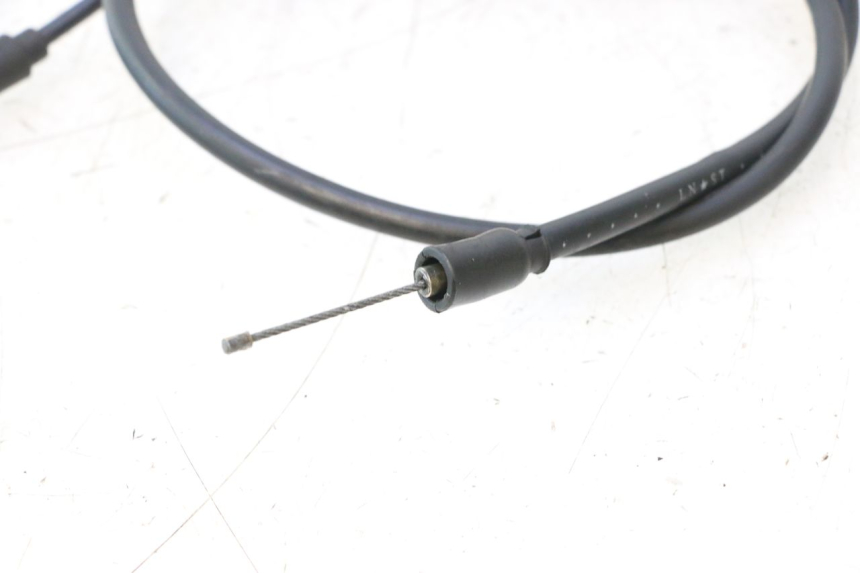photo de CABLE ACELERADOR DAELIM VJ ROADWIN 125 (2004 - 2007) - Detalles de los puntos de fijación