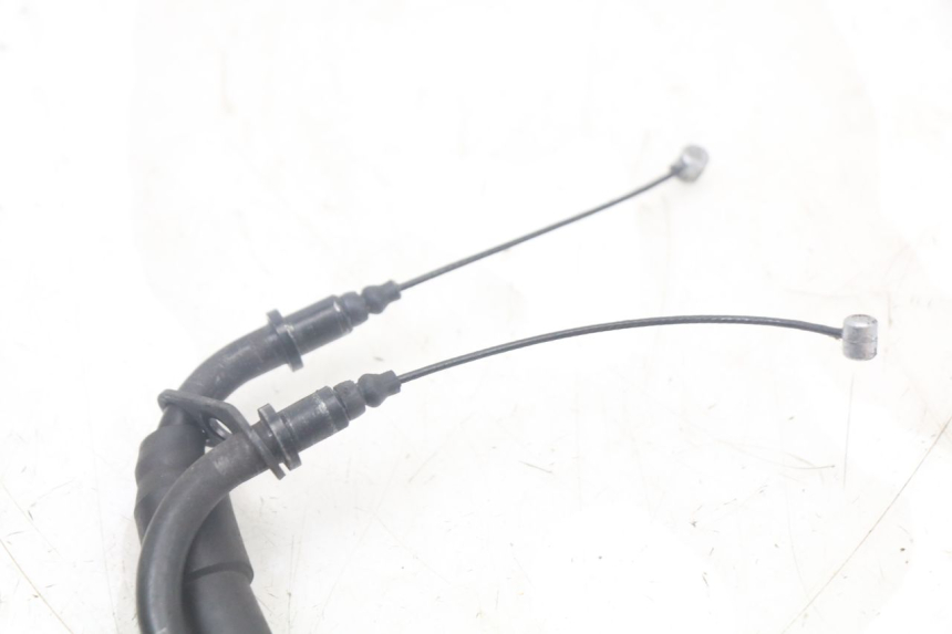 photo de CABLE ACELERADOR YAMAHA XMAX X-MAX ABS 125 (2017 - 2020) - Zoom estado de uso
