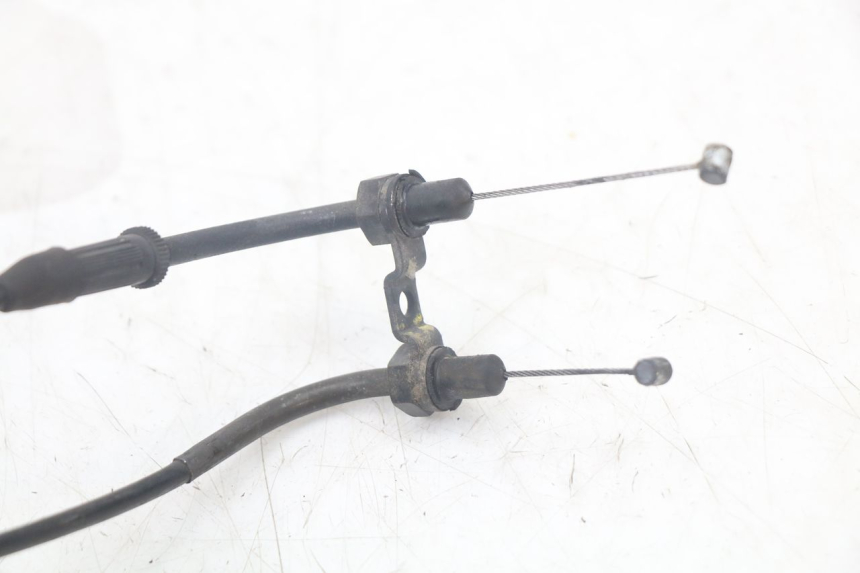 photo de CABLE ACELERADOR YAMAHA XMAX X-MAX 125 (2006 - 2009) - Zoom estado de uso