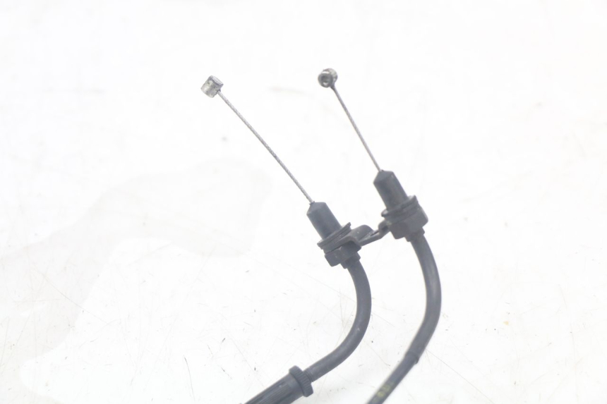 photo de CABLE ACELERADOR YAMAHA XMAX X-MAX 125 (2006 - 2009) - Otra perspectiva