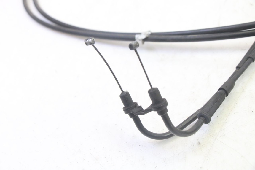 photo de CABLE ACELERADOR YAMAHA X-MAX XMAX 125 (2010 - 2013) - Zoom estado de uso