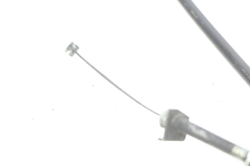 photo de CABLE ACELERADOR PIAGGIO X9 EVOLUTION 125 (2003 - 2007) - Primer plano técnico