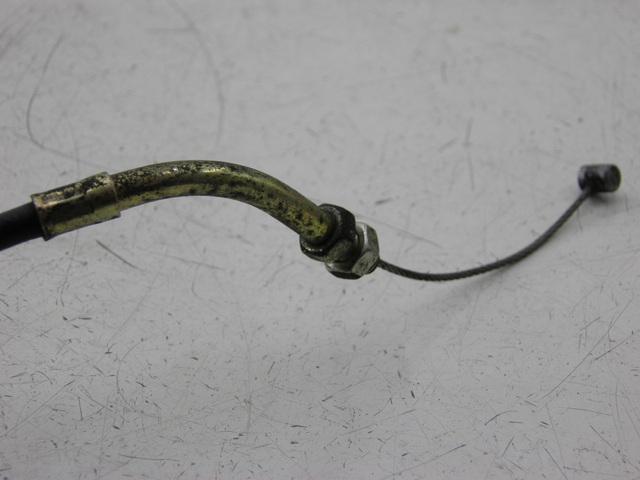 photo de CABLE ACELERADOR YAMAHA YBR CUSTOM 125 (2008 - 2010) - Zoom estado de uso