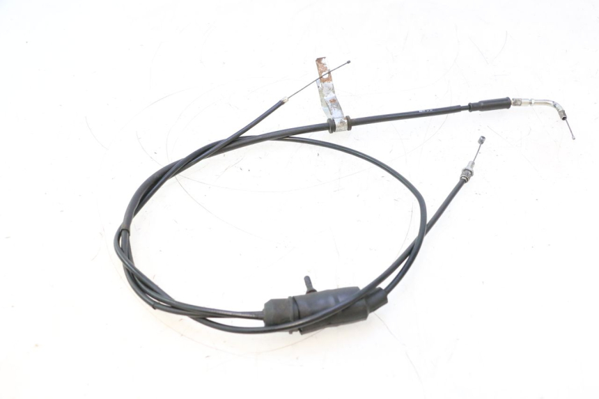 photo de CABLE ACELERADOR PIAGGIO ZIP 2T 50 (2009 - 2019) - Primer plano técnico