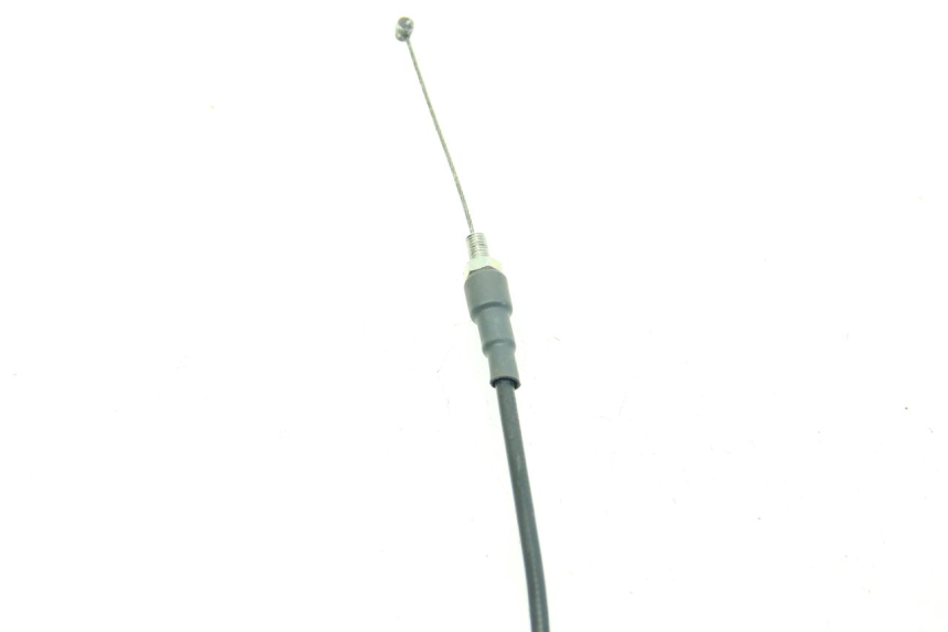 photo de CABLE ACELERADOR PIAGGIO ZIP 4T 50 (2018 - 2020) - Primer plano técnico