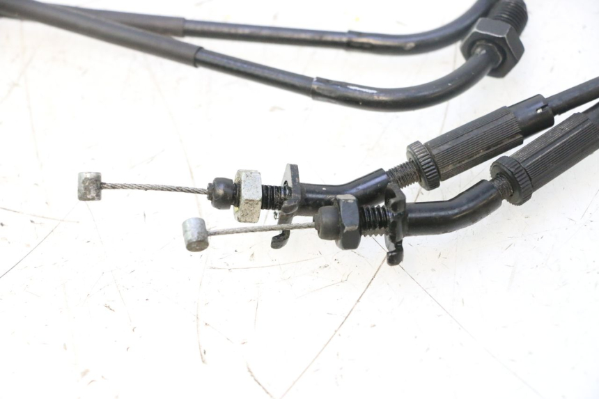 photo de CABLE ACELERADOR PIAGGIO ZIP IGET 4T 50 (2021 - 2023) - Estado de la superficie y material