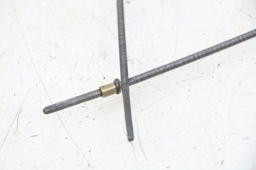 photo de CABLE CUENTA KILÓMETROS MBK BOOSTER SPIRIT 50 (1999 - 2003) - Detalle de la pieza