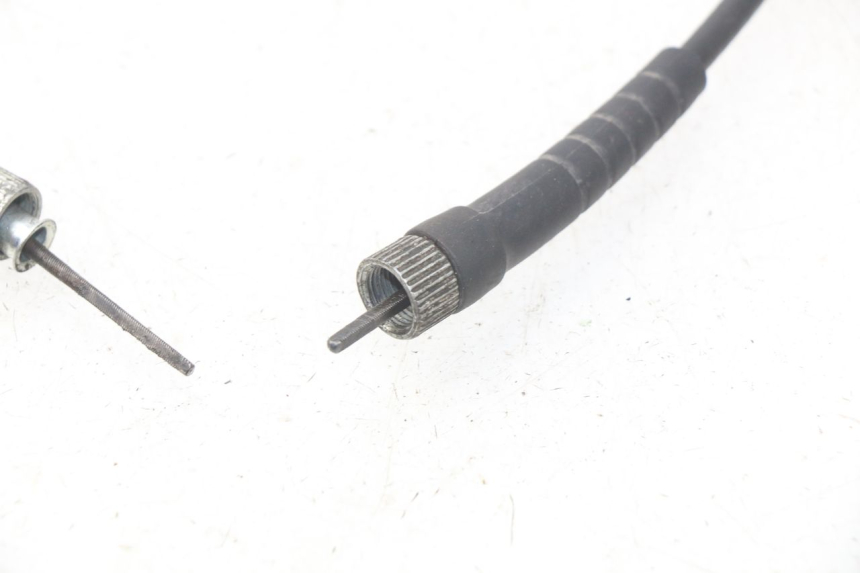photo de CABLE VELOCIMETRO FYM STRADA 50 (2007 - 2014) - Zoom estado de uso