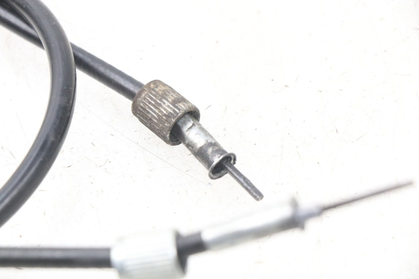 photo de CABLE VELOCIMETRO BAOTIAN TRAVEL SPIRIT 50 (2010 - 2012) - Primer plano técnico
