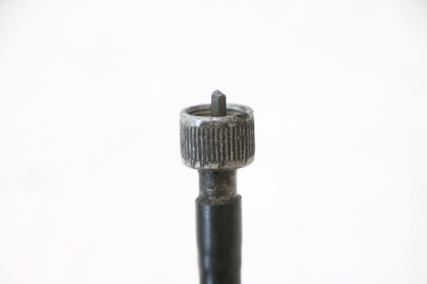 photo de CABLE CUENTA KILÓMETROS YAMAHA YP MAJESTY 125 (1998 - 2001) - Primer plano técnico
