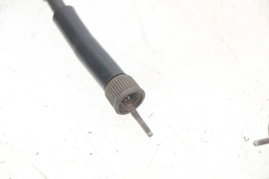 photo de CABLE CUENTA KILÓMETROS YAMAHA YZF R THUNDERCAT 600 (1996 - 2003) - Otra perspectiva