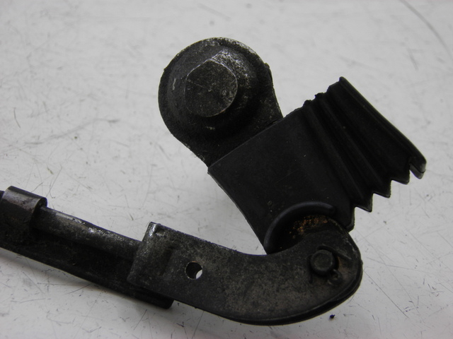 photo de CABLE FRENO TRASERO HONDA VT C SHADOW 125 (1999 - 2007) - Zoom estado de uso