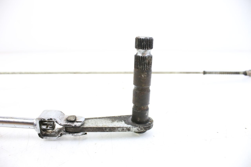 photo de CABLE FRENO TRASERO SYM HUSKY 125 (1999 - 2005) - Detalles de los puntos de fijación