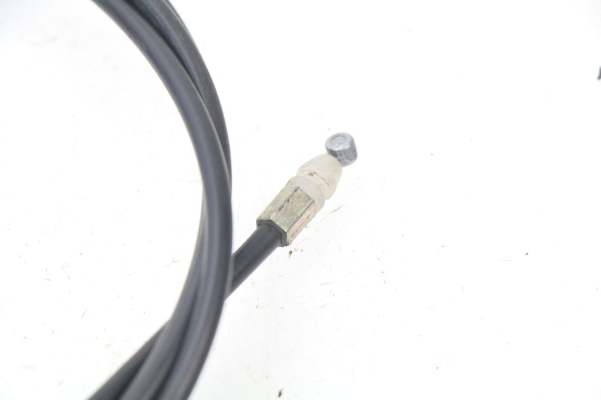 photo de CABLE CIERRE ASIENTO SYM FIDDLE 3 III 50 (2014 - 2020) - Primer plano técnico