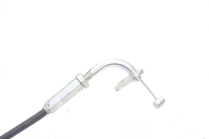 photo de CABLE CIERRE ASIENTO KYMCO GRAND DINK 125 (2008 - 2014) - Primer plano técnico