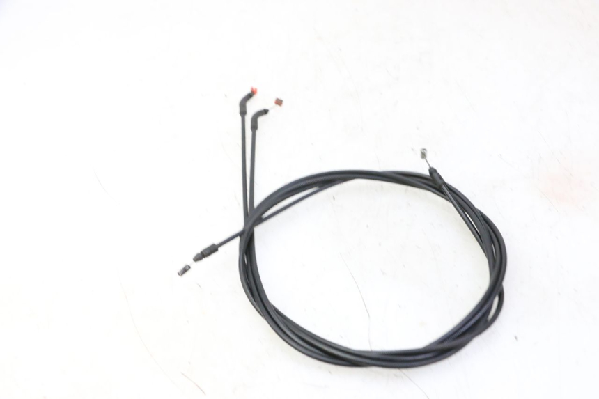 photo de CABLE CIERRE ASIENTO PIAGGIO MP3 500 (2011 - 2015) - Detalle de la pieza