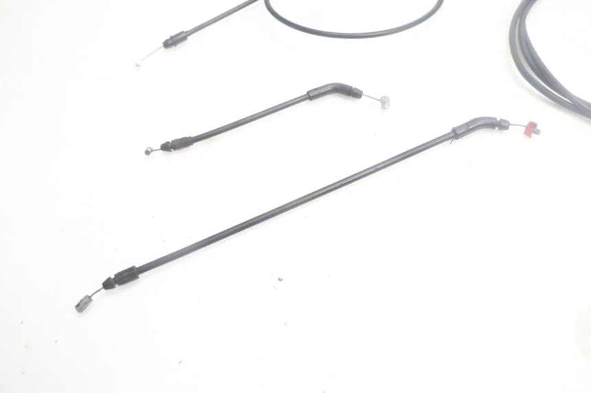 photo de CABLE CIERRE ASIENTO PIAGGIO MP3 500 (2016 - 2018) - Zoom estado de uso