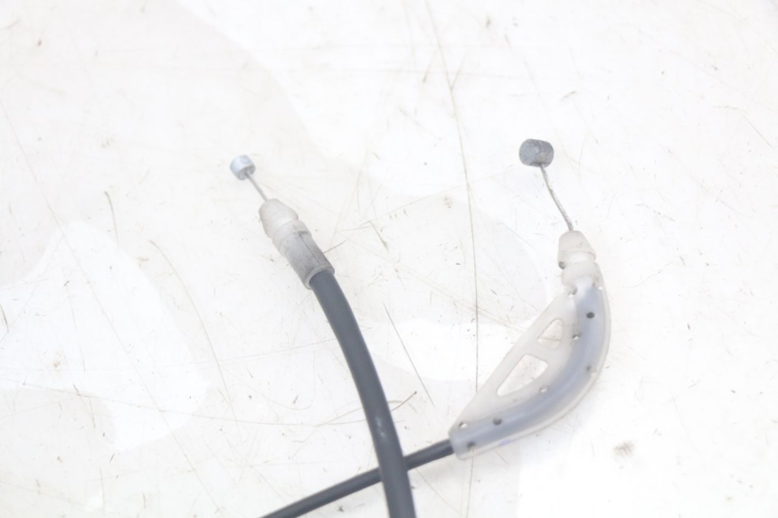 photo de CABLE APERTURA ASIENTO YAMAHA XMAX X-MAX ABS 125 (2017 - 2020) - Vista general del producto