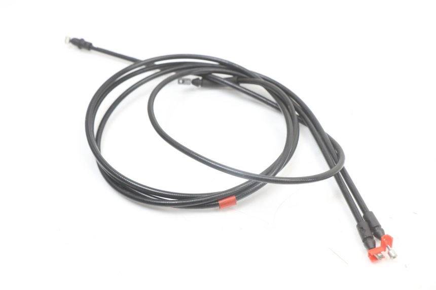 photo de CABLE APERTURA ASIENTO PIAGGIO X10 125 (2012 - 2017) - Detalle de la pieza