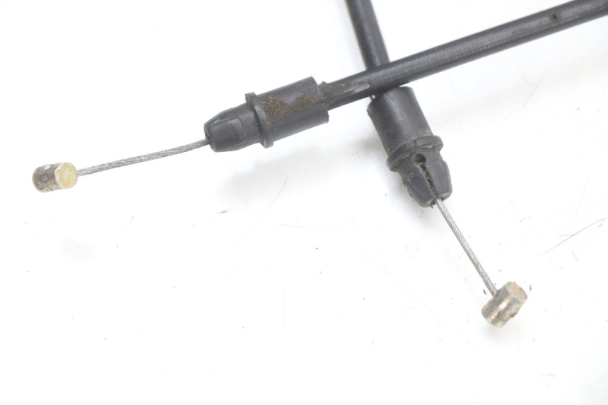 photo de CABLE  TANQUE CUBIERTA PIAGGIO X10 125 (2012 - 2017) - Zoom estado de uso