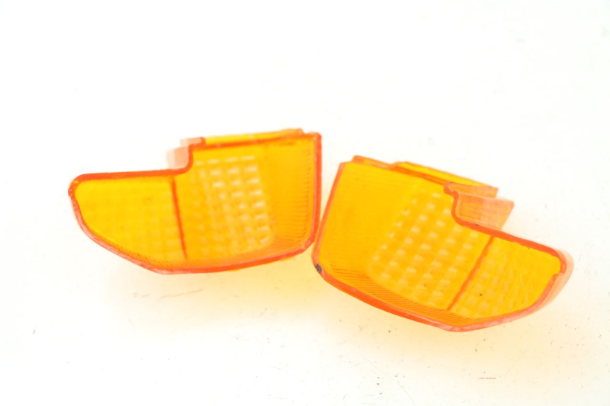 photo de TRASERO LENTE INTERMITENTE YAMAHA BW'S 50 (1999 - 2003) - Detalle de la pieza