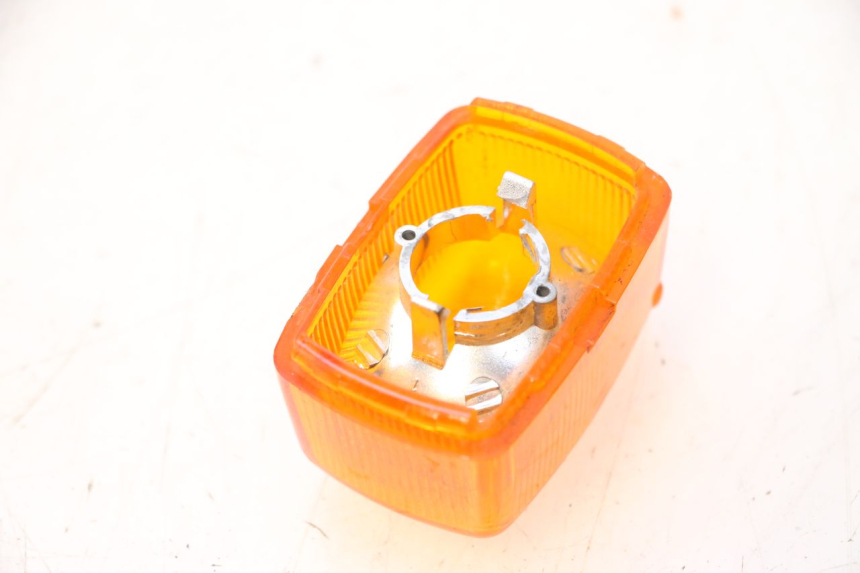 photo de TRASERO DERECHO LENTE INTERMITENTE YAMAHA SLIDER 50 (1999 - 2004) - Detalle de la pieza