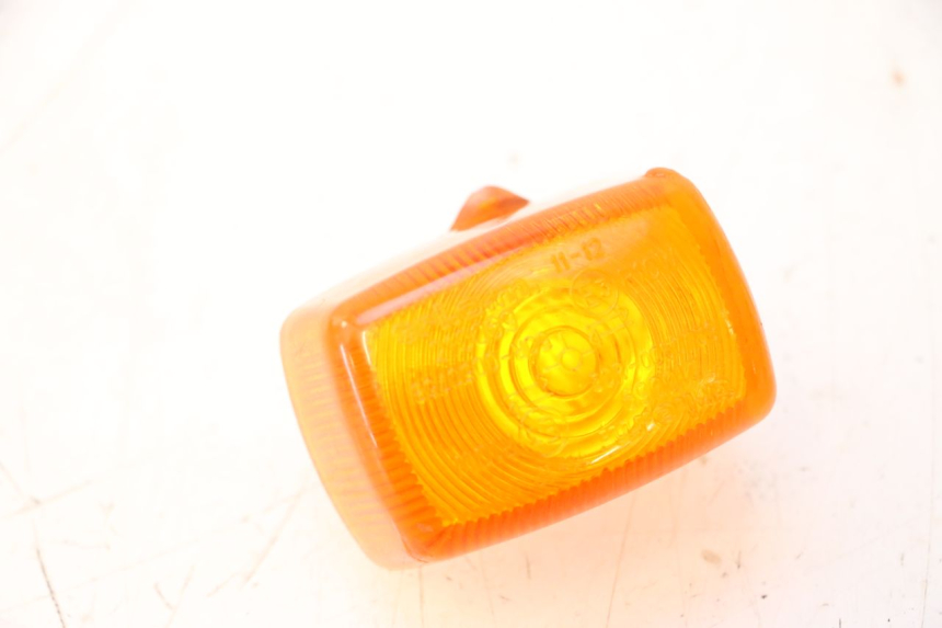 photo de TRASERO DERECHO LENTE INTERMITENTE YAMAHA SLIDER 50 (1999 - 2004) - Zoom estado de uso