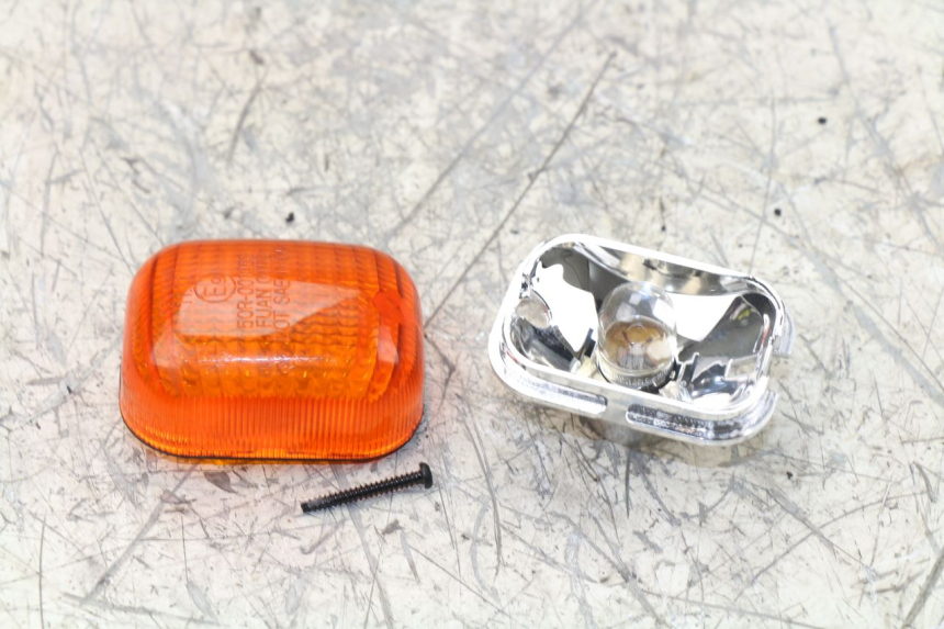 photo de TRASERO DERECHO LENTE INTERMITENTE YAMAHA BW'S BWS 125 (2010 - 2013) - Vista principal