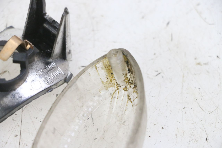 photo de DELANTERO DERECHO LENTE INTERMITENTE PIAGGIO MP3 LT 300 (2010 - 2016) - Primer plano técnico